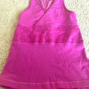 Lululemon tank with lace insert Size 6